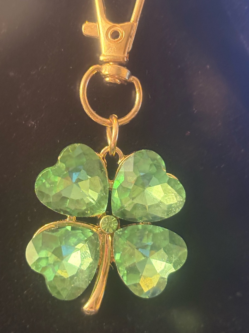 Green Crystal Four-Leaf Clover Pendant Keychain